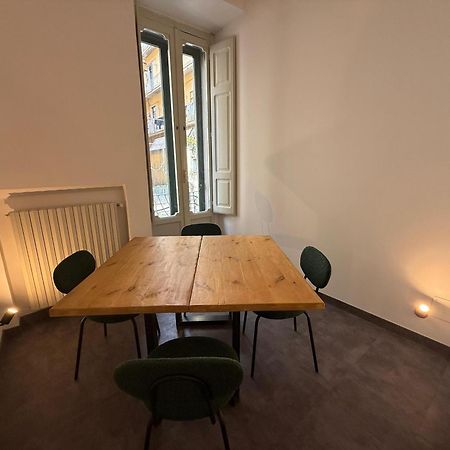 Holiday Guesthouse サレルノ エクステリア 写真