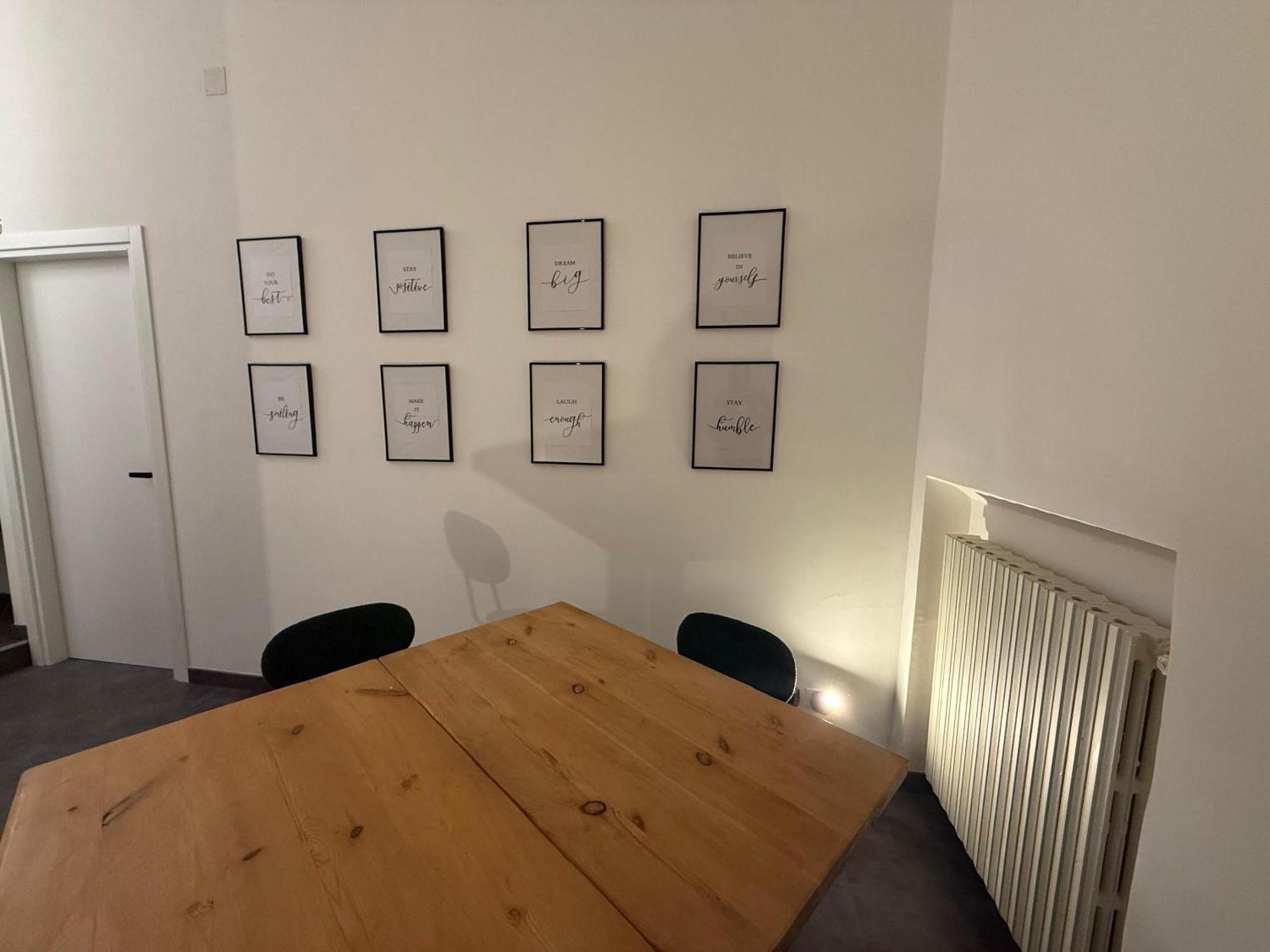 Holiday Guesthouse サレルノ エクステリア 写真