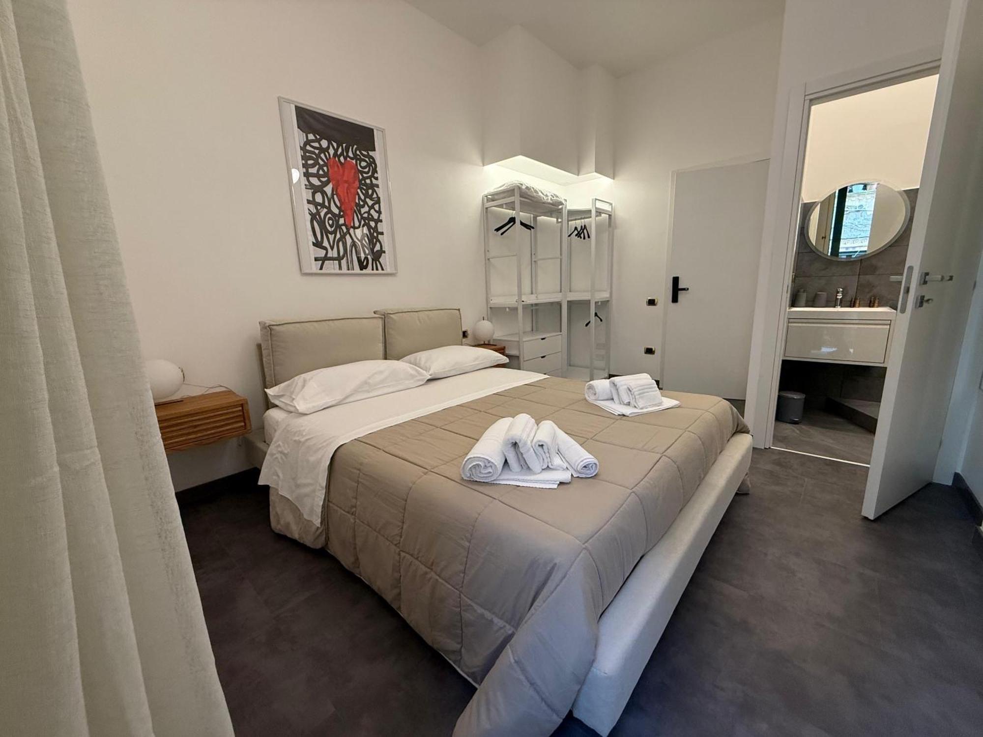 Holiday Guesthouse サレルノ エクステリア 写真