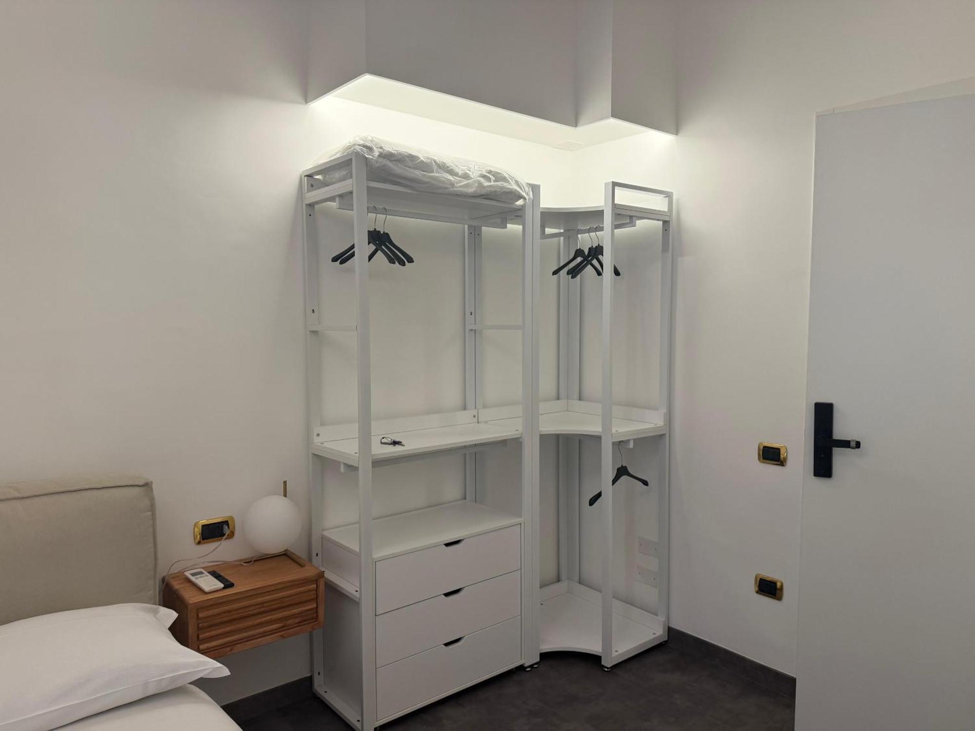 Holiday Guesthouse サレルノ エクステリア 写真
